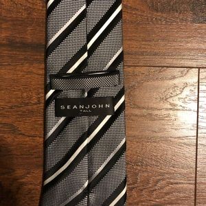 Sean John Tie. Tall.